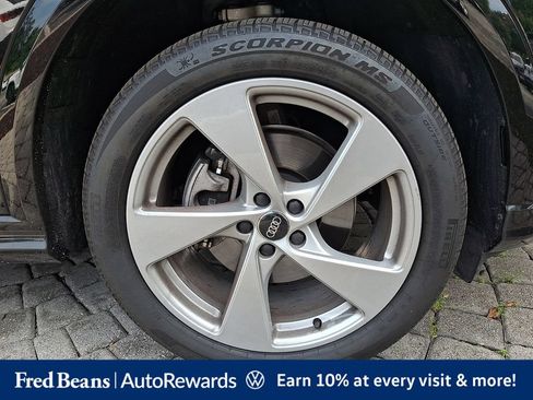 Used 2025 Audi Q5 Premium Plus w/ Premium Plus AWD/4WD image 11