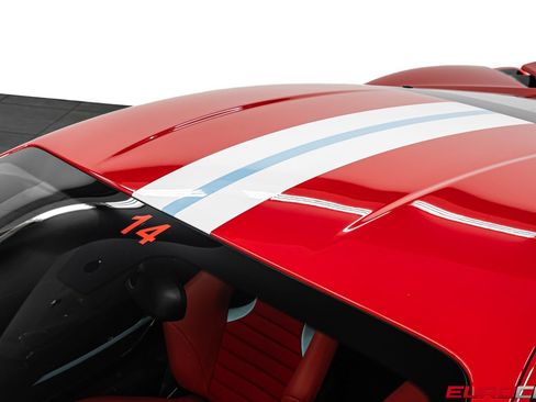 Used 2020 Ferrari 488 Pista Coupe RWD image 18