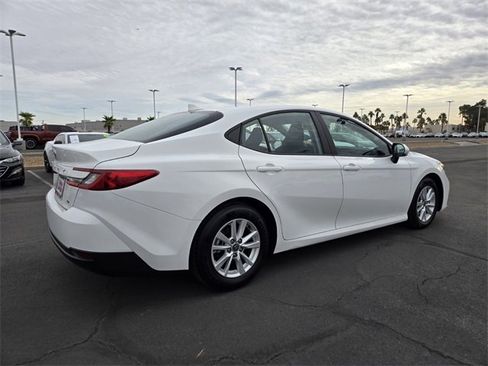 Certified 2025 Toyota Camry LE image 4