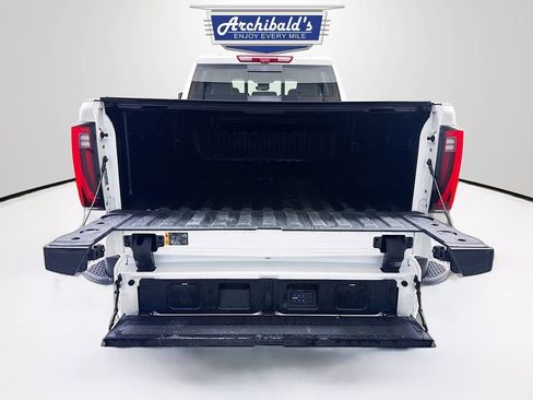 Used 2024 GMC Sierra 3500 Denali Ultimate image 28