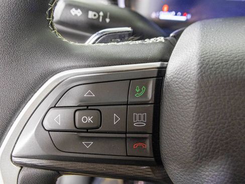 Used 2024 Jeep Grand Cherokee Altitude AWD/4WD image 33