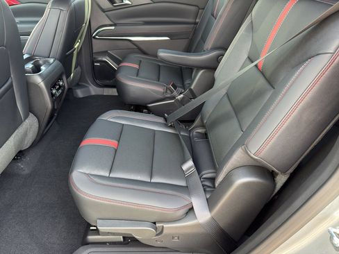 New 2026 Chevrolet Traverse RS image 23