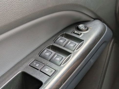 Used 2022 Chevrolet Colorado Z71 w/ LPO, Power Package AWD/4WD image 25