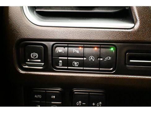 Used 2022 GMC Yukon SLT w/ SLT Luxury Package AWD/4WD image 41