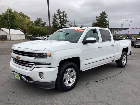Used 2017 Chevrolet Silverado 1500 LTZ Z71 w/ LTZ Plus Package AWD/4WD image 5