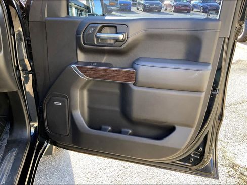 Used 2020 GMC Sierra 1500 Elevation w/ Elevation Value Package image 22