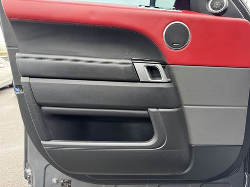 Used 2019 Land Rover Range Rover Sport Supercharged image 25