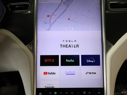 Used 2017 Tesla Model X 100D image 71