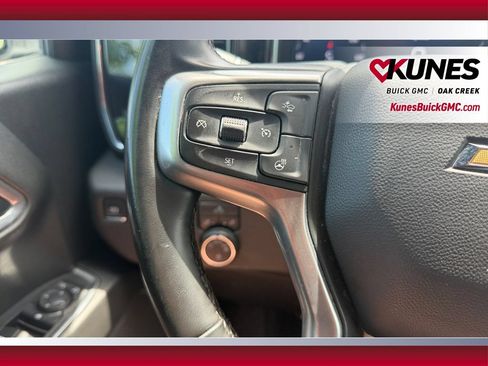 Used 2025 Chevrolet Silverado 1500 LT AWD/4WD image 17