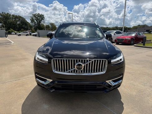 Used 2025 Volvo XC90 B6 Ultra w/ Protection Package Premier AWD/4WD image 8