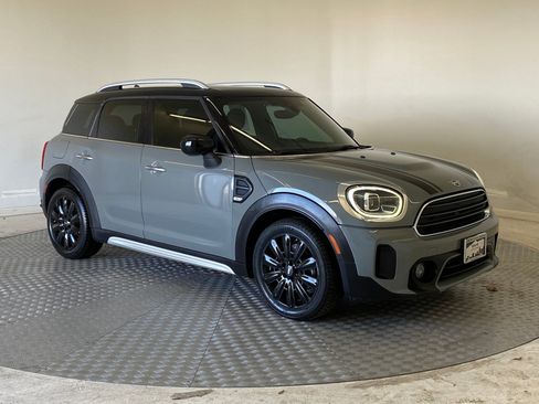 Used 2021 MINI Cooper Countryman Oxford Edition image 7