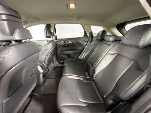 Used 2024 Kia Sportage EX FWD image 29