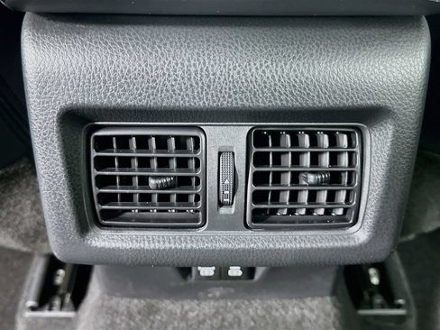 Used 2026 Toyota Camry XLE AWD/4WD image 25