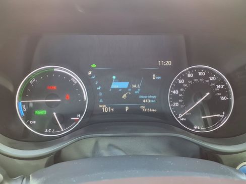 Used 2024 Toyota Sienna Platinum FWD image 17