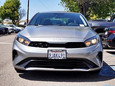 Used 2023 Kia Forte LXS FWD image 5