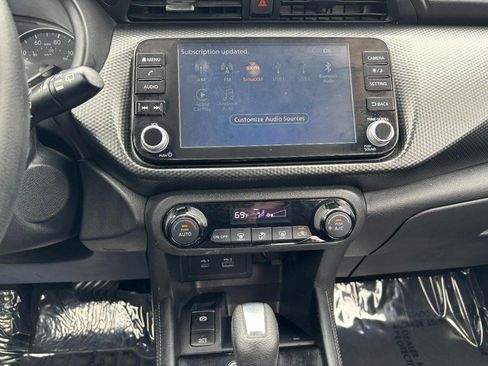 Used 2022 Nissan Kicks SV FWD image 15