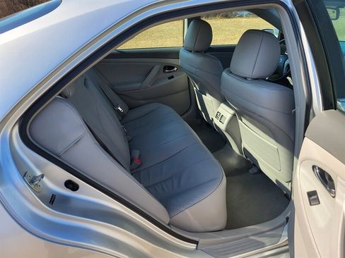 Used 2009 Toyota Camry Hybrid image 14