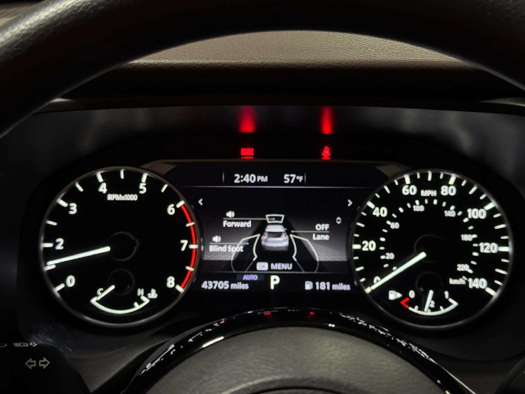 Used 2023 Nissan Rogue SV AWD/4WD image 12