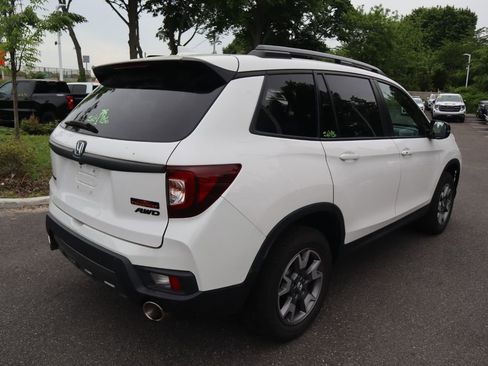 Used 2023 Honda Passport TrailSport image 4