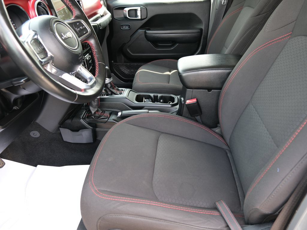Used 2023 Jeep Gladiator Rubicon w/ Cold Weather Group AWD/4WD image 5