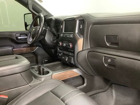 Used 2021 Chevrolet Silverado 2500 High Country w/ Z71 Off-Road Package image 30