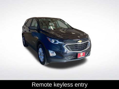 Used 2020 Chevrolet Equinox LS w/ LS Convenience Package AWD/4WD image 14