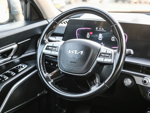 Used 2024 Kia Telluride S FWD image 17