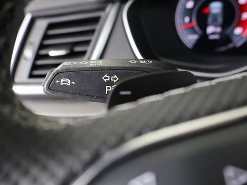 Used 2023 Audi SQ5 Premium Plus w/ Premium Plus Package image 31