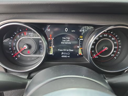 Used 2022 Jeep Gladiator Rubicon w/ LED Lighting Group image 18