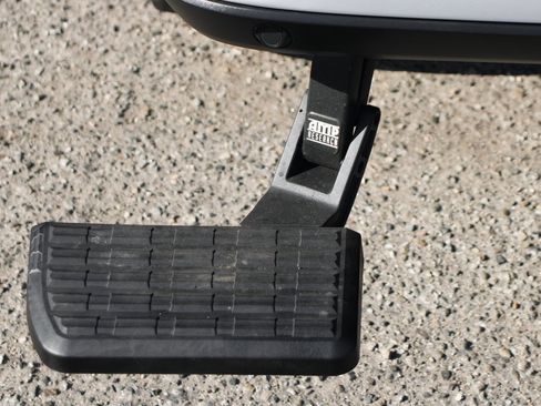 Used 2019 RAM 2500 Big Horn image 9