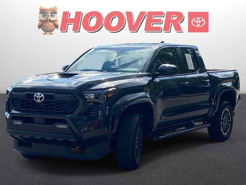 Used 2025 Toyota Tacoma TRD Sport RWD image 5