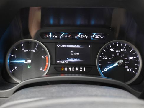 Used 2018 Ford F250 XLT w/ XLT Premium Package AWD/4WD image 10