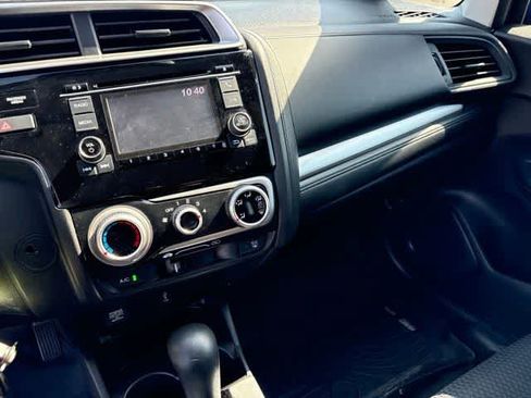 Used 2019 Honda Fit LX image 21