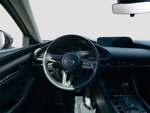 Used 2021 MAZDA MAZDA3 s image 21