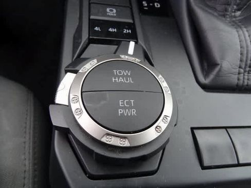 Used 2024 Toyota Tacoma SR5 image 31