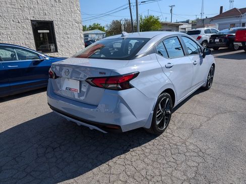 Used 2025 Nissan Versa SR w/ Trunk Package FWD image 5