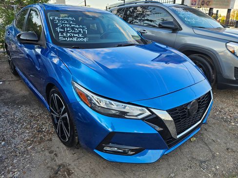 Used 2022 Nissan Sentra SR w/ SR Premium Package FWD image 1