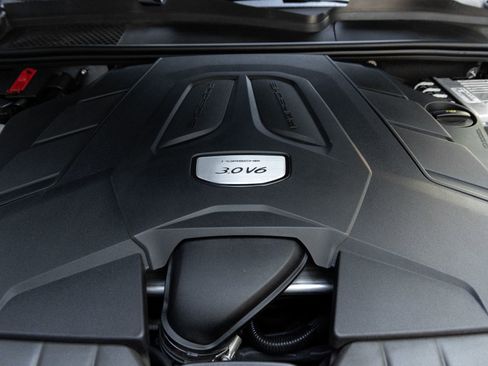 Certified 2023 Porsche Cayenne image 34