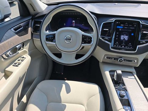 Certified 2023 Volvo XC90 T8 Plus AWD/4WD image 20