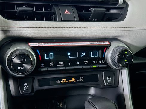 Used 2025 Toyota RAV4 XLE w/ Convenience Package FWD image 23