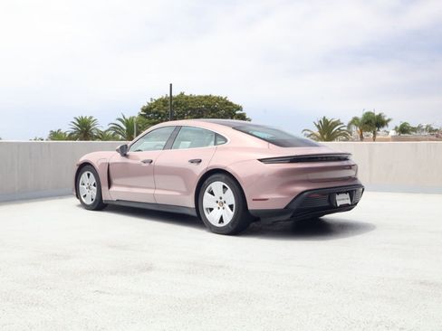 Certified 2022 Porsche Taycan RWD image 3