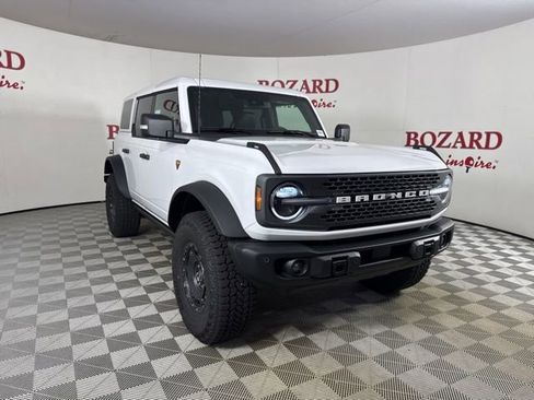 New 2025 Ford Bronco Badlands image 1