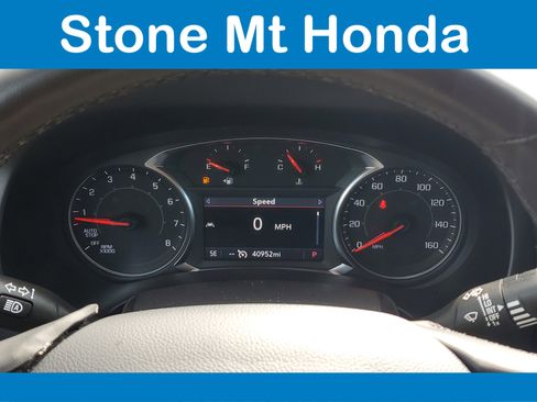 Used 2024 GMC Terrain SLT image 27