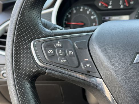 Used 2023 Chevrolet Malibu LT FWD image 19