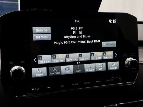 Used 2023 Mitsubishi Outlander SE image 3