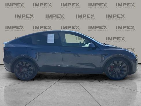Used 2021 Tesla Model Y Performance image 6