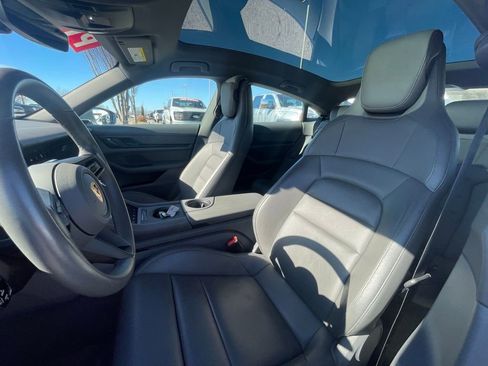 Used 2020 Porsche Taycan 4S w/ Premium Package image 21