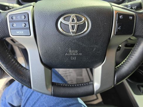 Used 2013 Toyota 4Runner Limited AWD/4WD image 10