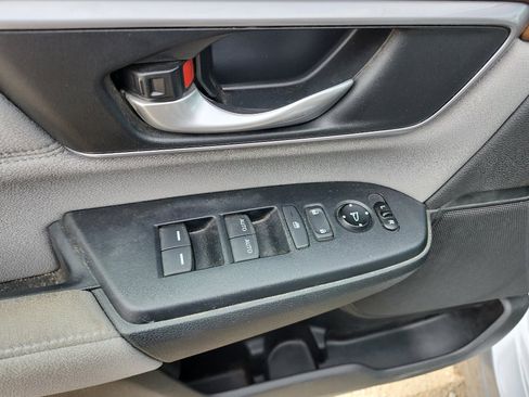 Used 2017 Honda CR-V EX image 18