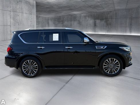 Used 2021 INFINITI QX80 Sensory w/ All-Season Package image 8